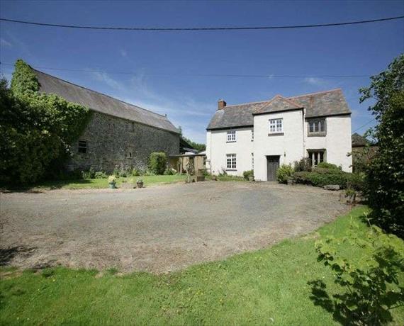 5 Bedroom Detached